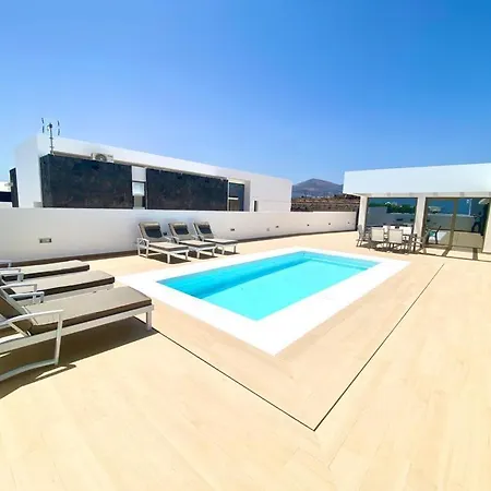 Luxury Olivia 3 Beds - 3 Baths Villa *