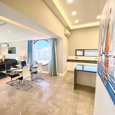 Luxury Olivia 3 Beds - 3 Baths * Puerto del Carmen (Lanzarote)