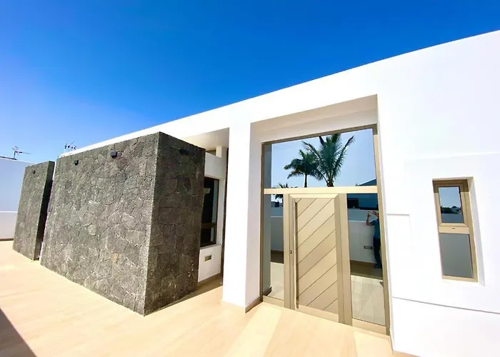 Luxury Olivia 3 Beds - 3 Baths Villa *