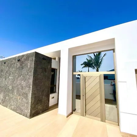 Luxury Olivia 3 Beds - 3 Baths Villa *