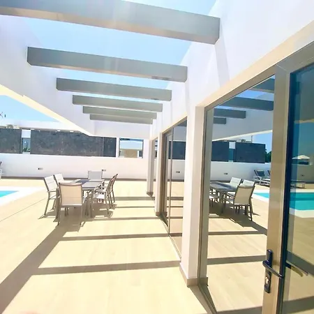 Vila Luxury Olivia 3 Beds - 3 Baths