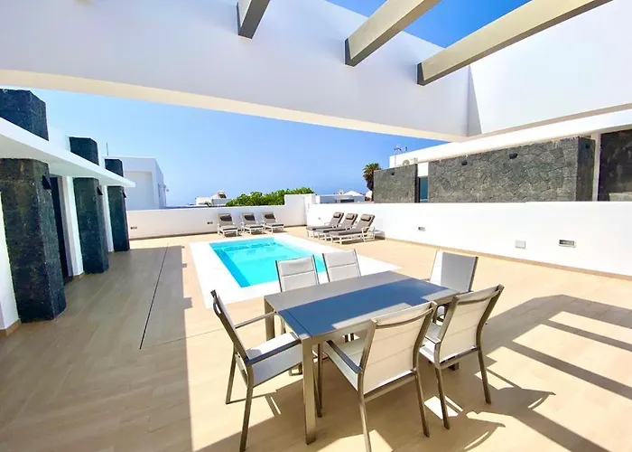 Luxury Olivia 3 Beds - 3 Baths Villa *