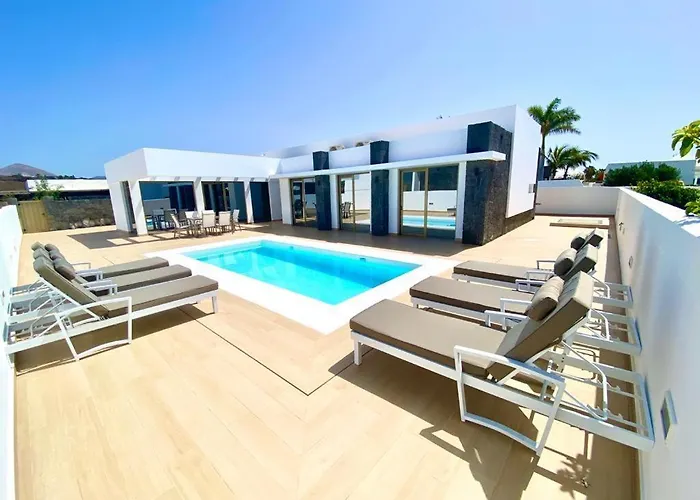 Luxury Olivia 3 Beds - 3 Baths Puerto del Carmen (Lanzarote)