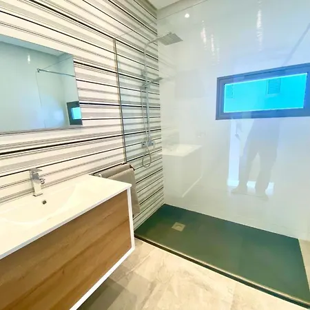 Luxury Olivia 3 Beds - 3 Baths بويرتو ذيل كارمين